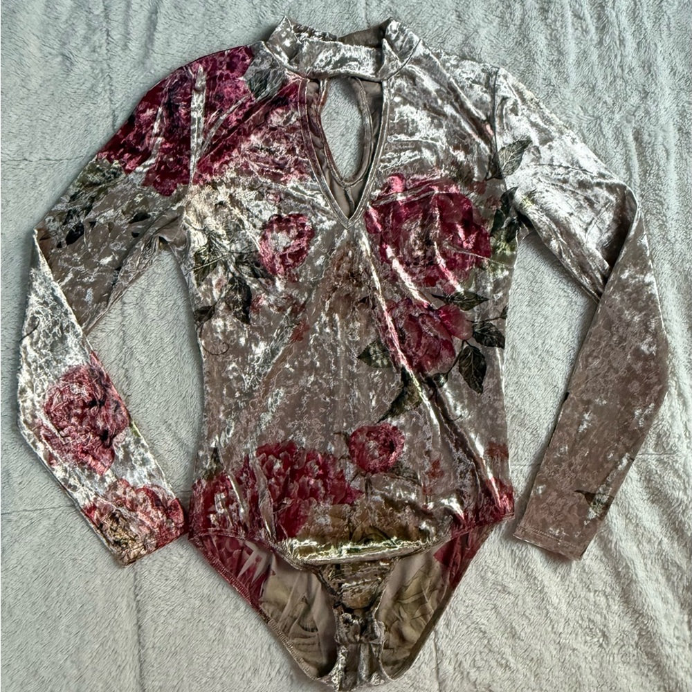 Charlotte Russe Crushed Velvet Bodysuit Floral Y2K Made in USA Size Medium